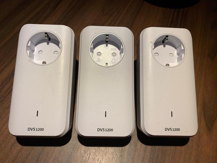 Devolo DVS 1200 - Powerline adapters - 3 beschikbaar, Computers en Software, Powerlines, Zo goed als nieuw, Ophalen of Verzenden