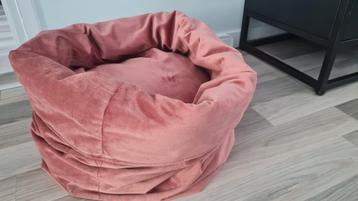 Nooit gebruikt!

Kattenmand Fluco 'Disigned by Lotte' Velvet beschikbaar voor biedingen