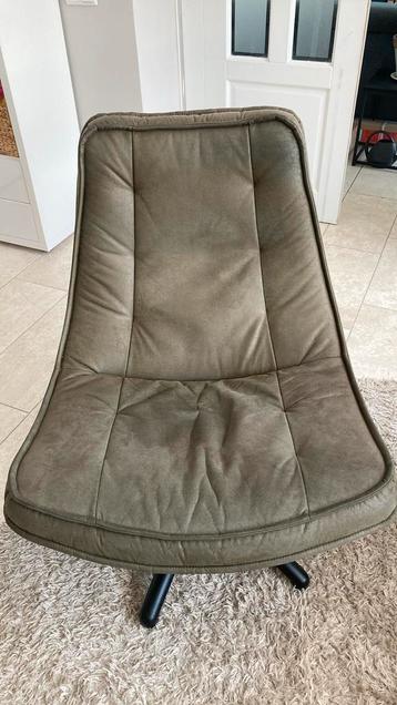 Twee draaistoelen/fauteuils
