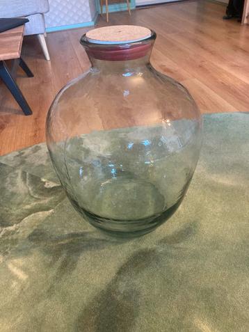 Vaas voor decoratie of voor terrarium beschikbaar voor biedingen