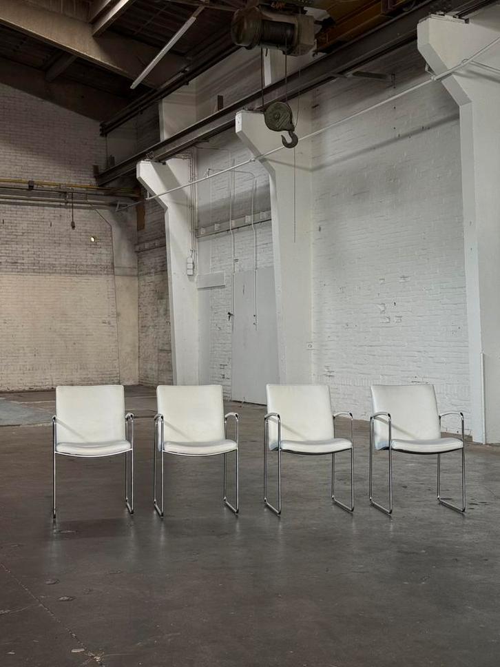 Leolux Talos Eetkamerstoel | Wit Leer (NIEUWSTAAT), Huis en Inrichting, Stoelen, Zo goed als nieuw, Vier, Leer, Metaal, Overige materialen