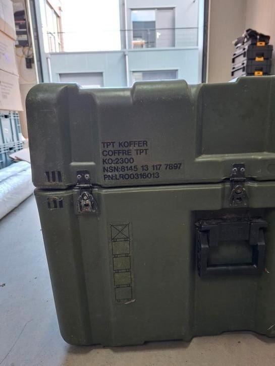 TPT Koffer Amerikaans leger 5 stuks, Verzamelen, Militaria | Algemeen, Luchtmacht, Kist of Geocache, Amerika, Ophalen