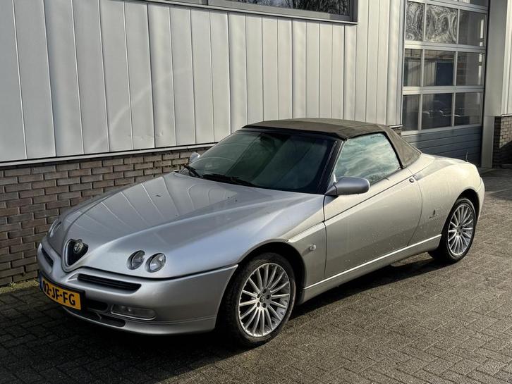 Alfa Romeo Spider 2.0-16V T.Spark L | bodem heeft in de toek, Auto's, Alfa Romeo, Bedrijf, Te koop, Spider, ABS, Airbags, Airconditioning
