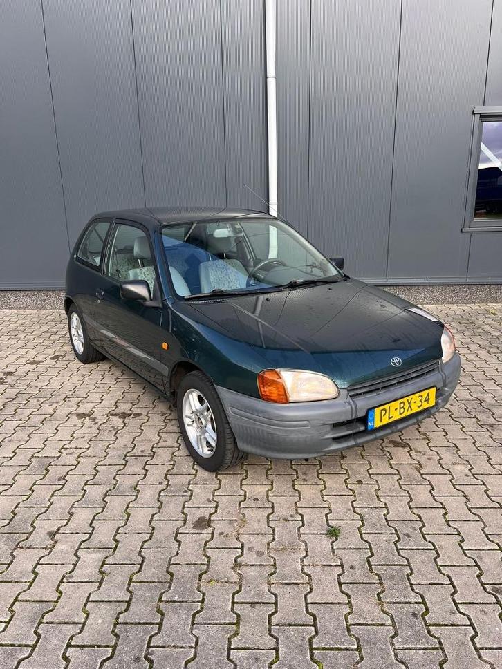 Toyota Starlet 1.3 16V 1996 Groen, Auto's, Toyota, Particulier, Starlet, Lichtmetalen velgen, Radio, Startonderbreker, Trekhaak
