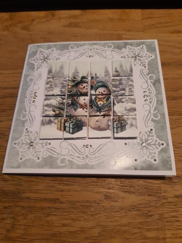 Kerst-2 sneeuwpoppen(1210), Hobby en Vrije tijd, Kaarten | Zelfgemaakt, Nieuw, Kerst, Ophalen of Verzenden