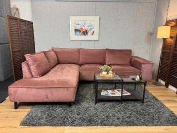 GRATIS LEVERING Prachtige Zalmkleurige Fluwelen Hoekbank beschikbaar voor biedingen