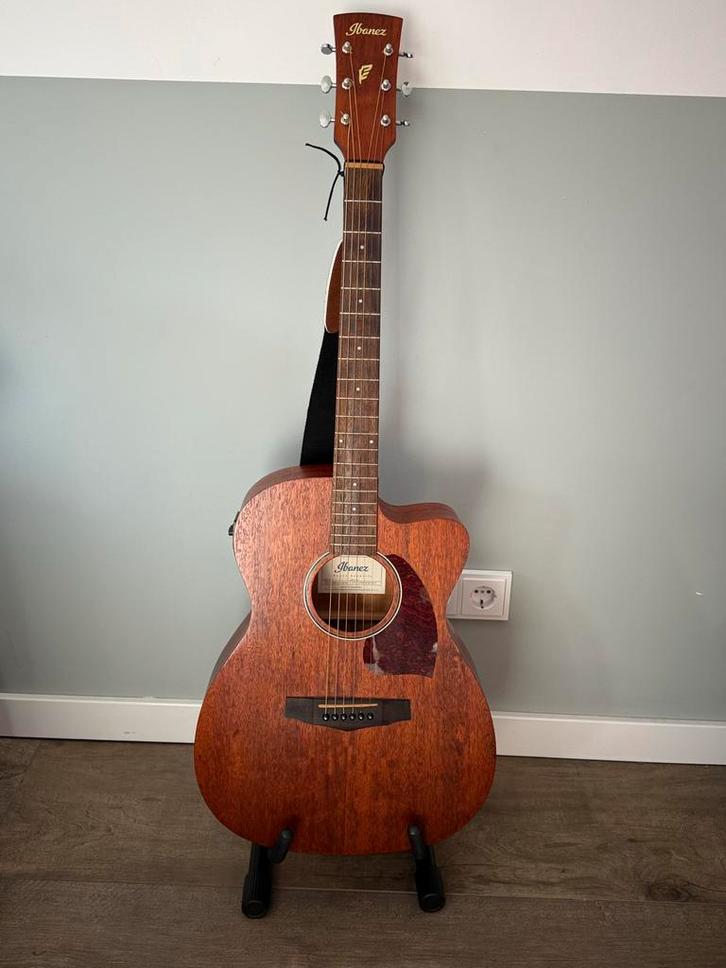 Ibanez Akoestische Gitaar, Muziek en Instrumenten, Snaarinstrumenten | Gitaren | Akoestisch, Gebruikt, Western- of Steelstringgitaar