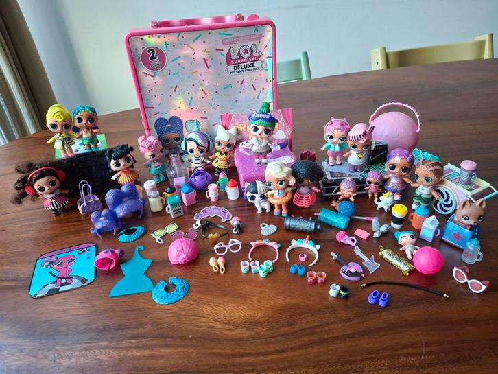 LOL Surprise Deluxe speelset met veel poppen en accessoires, Verzamelen, Poppetjes en Figuurtjes, Zo goed als nieuw, Ophalen of Verzenden