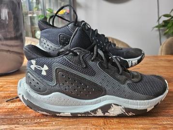 Basketbal schoenen Under armour maat 42 beschikbaar voor biedingen