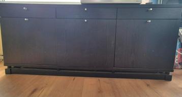 Ikea dressoir tv meubel zwart in prima staat 135 cm breed