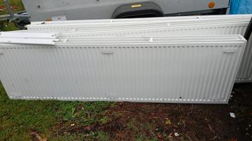 Te koop 3 stuks verwarming 2 x 240 lang en 1 x 200 lang 60ho beschikbaar voor biedingen