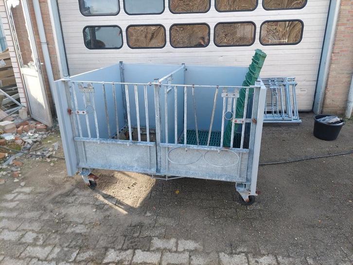 Verrijdbare kunststof kalverbox,kalverhok,kalveren, runderen, Dieren en Toebehoren, Stalling en Weidegang