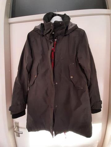 Didriksons winterjas maat 40 zo goed als nieuw waterproof beschikbaar voor biedingen