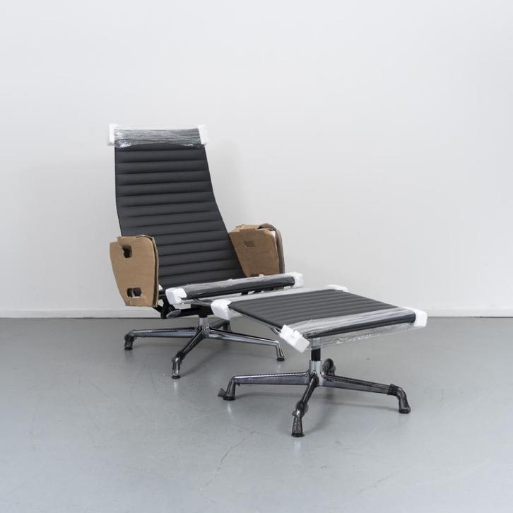 Vitra Eames EA 124 + 125 Set Zwart Leer – Chroom, Huis en Inrichting, Fauteuils, Nieuw, Leer, Metaal, 50 tot 75 cm, 75 tot 100 cm