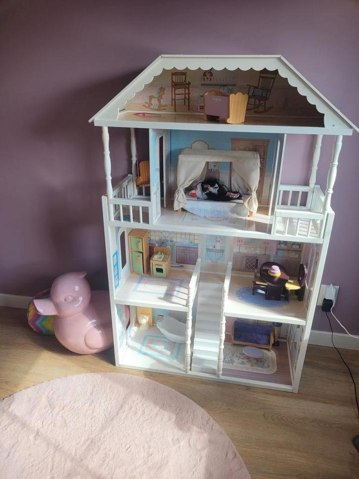 Groot Poppenhuis met Meubels, Kinderen en Baby's, Speelgoed | Poppenhuizen, Gebruikt, Poppenhuis, Ophalen