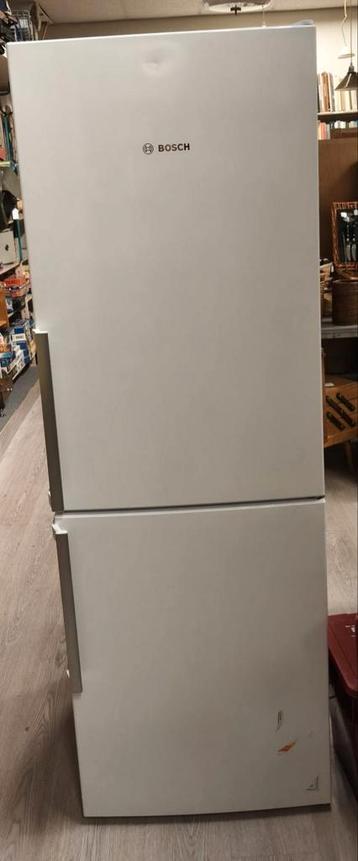 Bosch witte  koelvriescombinatie  beschikbaar voor biedingen