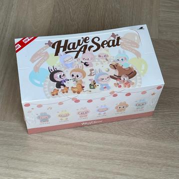 POPMART Labubu Have A Seat Blind Box Sealed (6 stuks) beschikbaar voor biedingen