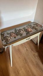 Vintage tafeltje met rozen, Antiek en Kunst, Antiek | Meubels | Tafels, Ophalen
