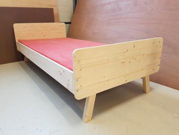 Bed Emma 90x200 (ook andere maten) beschikbaar voor biedingen