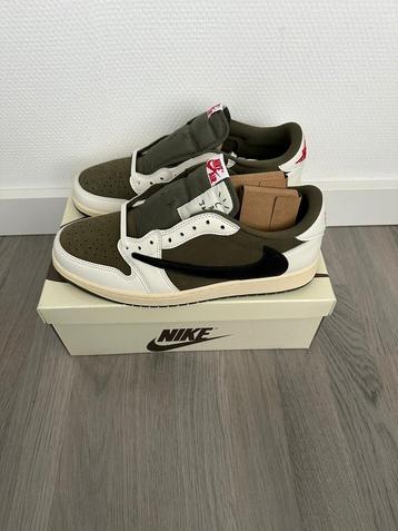 Nike Air Jordan 1 Low Travis Scott Medium Olive beschikbaar voor biedingen
