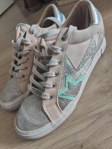 Guess sneakers 41 glitter zilver met poeder roze , star  beschikbaar voor biedingen