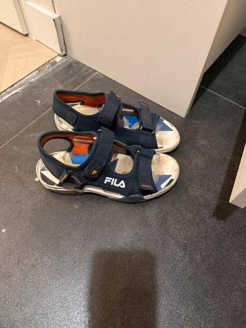 FILA sandalen maat 36 zo goed als nieuw beschikbaar voor biedingen