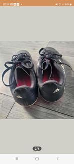 Adidas voetbal schoenen, Maat XS of kleiner, Ophalen of Verzenden, Zo goed als nieuw, Schoenen