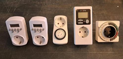 Tijdschakelaar / Tijdschakelklok / Timer (Z.G.A.N.), Doe-het-zelf en Verbouw, Elektra en Kabels, Zo goed als nieuw, Schakelaar