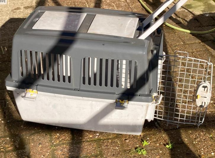 Honden reisbench, Ferplast Gulliver maat 71x51x51 (maat 4), Dieren en Toebehoren, Transportboxen, Gebruikt, Ophalen