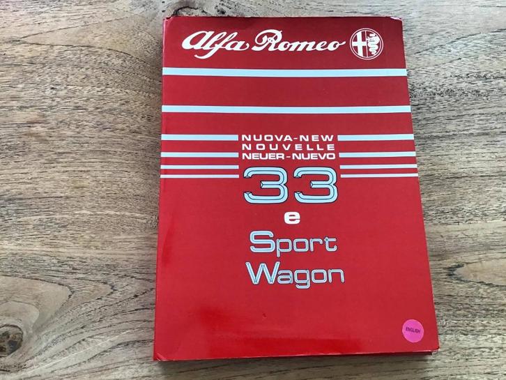 Alfa Romeo 33 Sport Wagon persmap UK versie, Boeken, Catalogussen en Folders, Nieuw, Folder, Ophalen of Verzenden