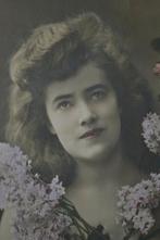 frankrijk 1904 portret meisje heel lang haar seringen, Verzenden, Voor 1920, Gelopen, Sterren en Beroemdheden