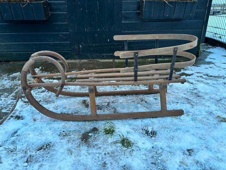 Prachtige sierlijke oude slee met beugel, Antiek en Kunst, Curiosa en Brocante, Ophalen of Verzenden