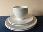 2 schaaltjes, 2 boterhambordjes, 2 dinerborden Vista Alegre, Huis en Inrichting, Keuken | Servies, Verzenden, Overige materialen