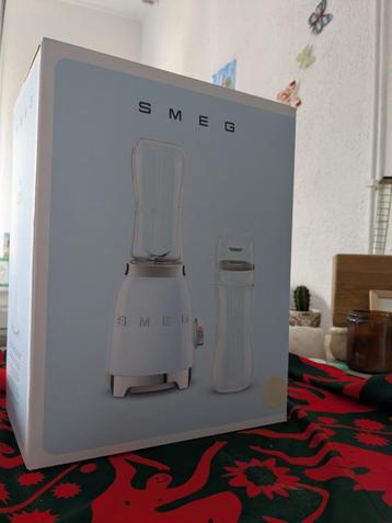 Smeg personal blender creme beschikbaar voor biedingen