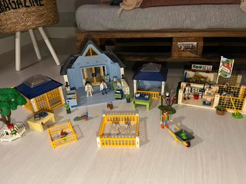 Playmobil dierenkliniek en verzorgingsstation beschikbaar voor biedingen