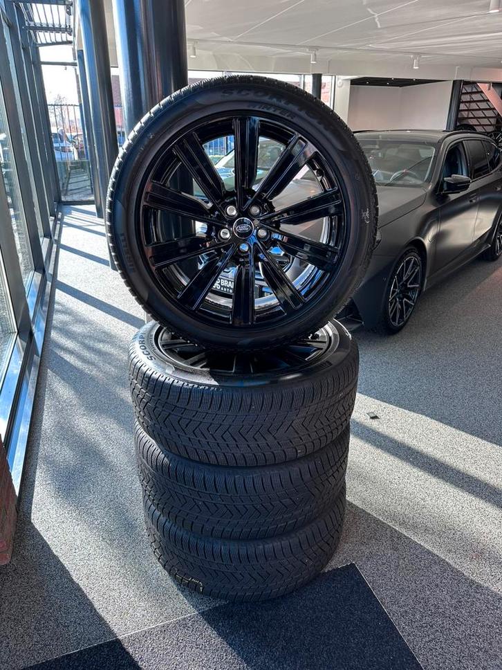 Demo Range Rover (Sport) 22 inch Pirelli winter set, Auto-onderdelen, Banden en Velgen, Band(en), Zomerbanden, Overige maten, 285 mm