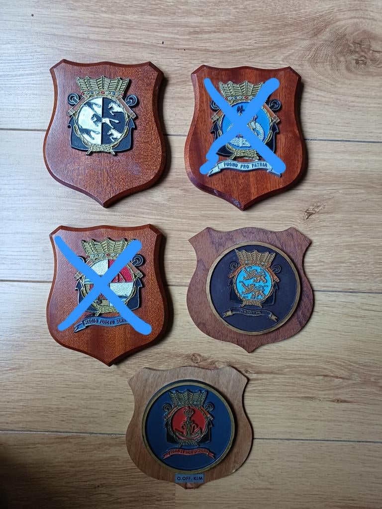 7 verschillende wapenschildjes, Verzamelen, Ophalen of Verzenden, Marine, Nederland, Embleem of Badge