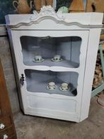 Brocante oude lage hoekkast in oude patinaverf vitrinekast, Ophalen