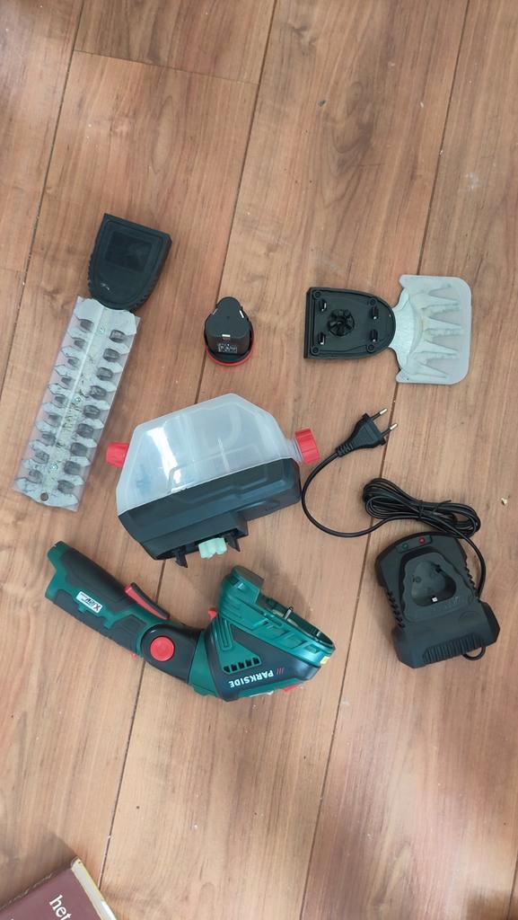 Parkside Accu Grasschaar / Struiksnijder Set, Tuin en Terras, Heggenscharen, Zo goed als nieuw, Accu, Ophalen