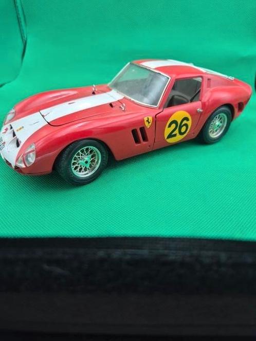 31 ferrari 250GTO #26 1/18 bburago, Hobby en Vrije tijd, Modelauto's | 1:18, Zo goed als nieuw, Bburago, Ophalen of Verzenden