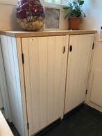 Houten hoekkast met eiken blad 134 b 46 d, 138 h en statafel, Antiek en Kunst, Antiek | Meubels | Kasten, Ophalen