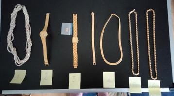 Diverse sieraden, doublé en echte zoetwaterparels beschikbaar voor biedingen