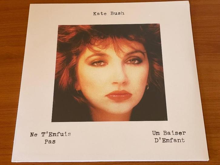 Kate Bush – Ne T'Enfuis Pas/Un Baiser d'Enfant vinyl single, Cd's en Dvd's, Vinyl | Pop, Nieuw in verpakking, 1960 tot 1980, 12 inch