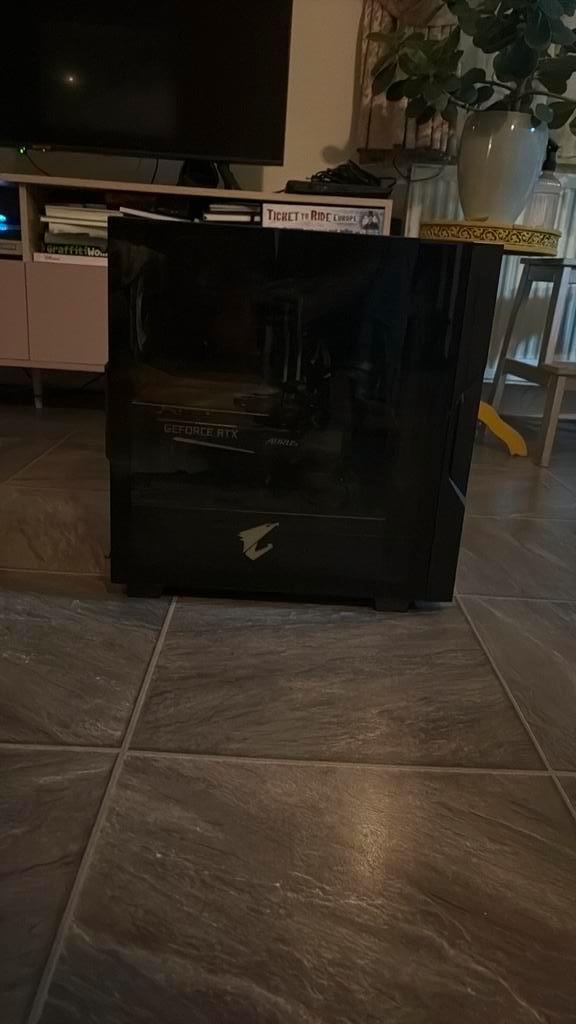 Custom Build PC, RTX 3070, NEEDS TO GO, Computers en Software, Desktop Pc's, Gebruikt, Onbekend, SSD, 16 GB, Met videokaart, Gaming