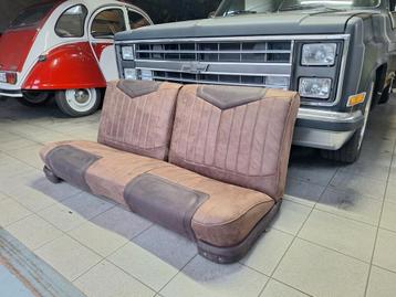 Bankje oldtimer beschikbaar voor biedingen