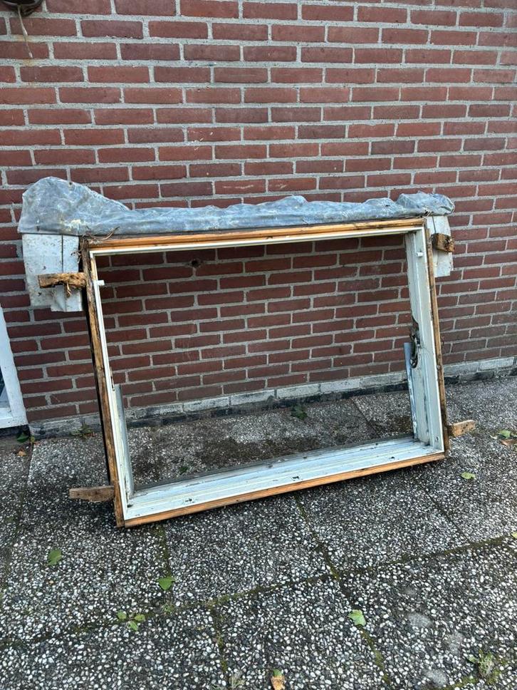Dakraam 2 stuks, Doe-het-zelf en Verbouw, Glas en Ramen, Ophalen
