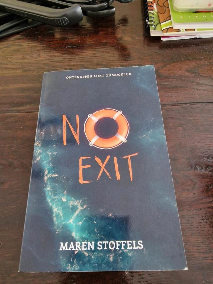 No Exit - Maren Stoffels, Boeken, Thrillers, Zo goed als nieuw, Nederland, Ophalen of Verzenden