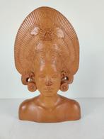 Buste jongedame #2, hout, Java Indonesië, 1e helft 20e eeuw, Antiek en Kunst, Kunst | Beelden en Houtsnijwerken, Ophalen of Verzenden