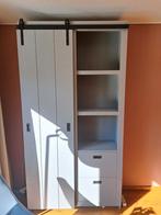 Vt-wonen barn slide kast., Huis en Inrichting, Kasten | Buffetkasten, 100 tot 150 cm, 200 cm of meer, Ophalen of Verzenden, Zo goed als nieuw