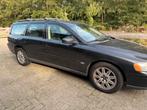 Volvo V70 2.4 170PK AUT 2004 Zwart, Auto's, 1800 kg, Leder en Stof, Zwart, Stationwagon